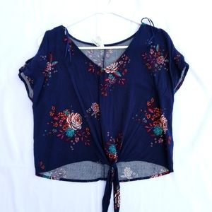 Mudd top, blue floral, size S